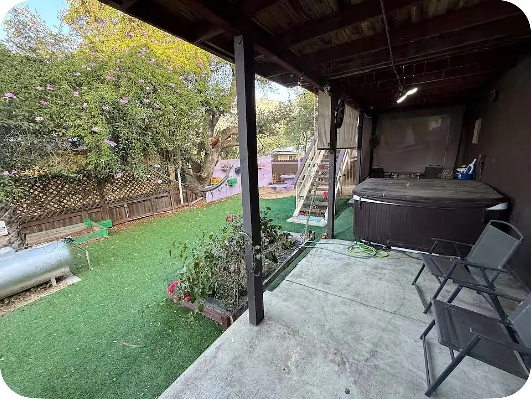3 bed, 1350 sqft, $4,200 — Photo 2