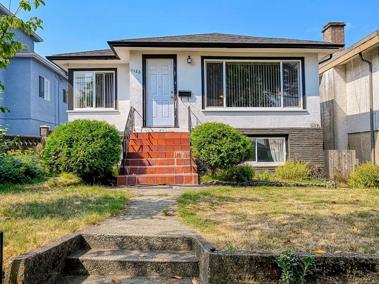 (Id#416) Hastings-Sunrise 2br Bsmt — Photo 1