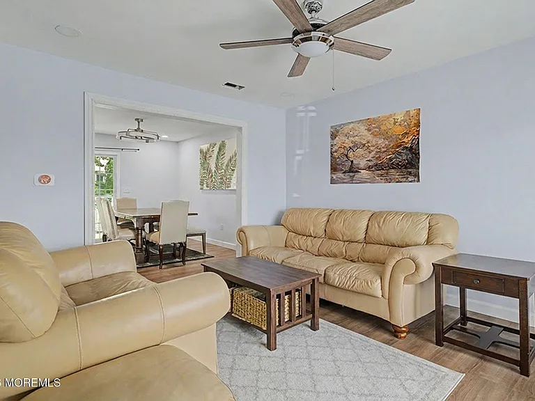 450 Beachway Ave — Photo 15