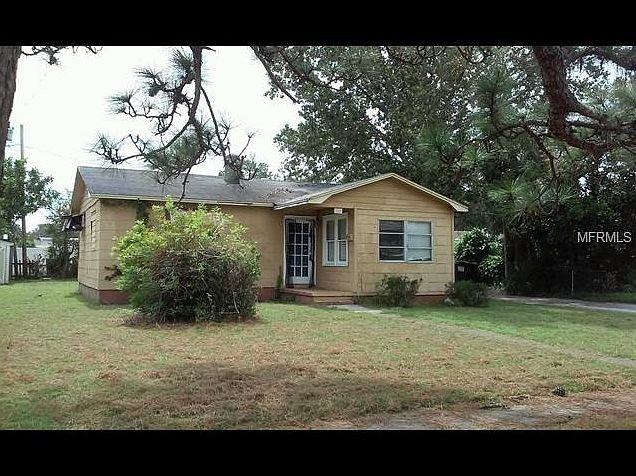 1st image of 878 52nd Ave N