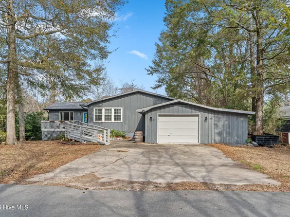 532 Medcalf Drive SW, Sunset Beach, NC 28468