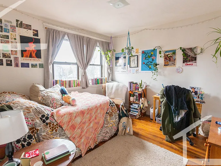 16 Egremont Rd #3 — Photo 2