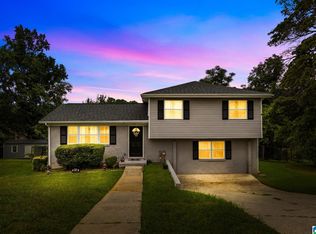 605 Old Pine Rd, Birmingham, AL 35214