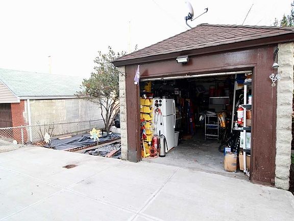 5th image of 86-08 56th Ave