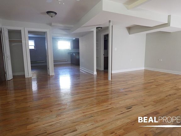 2nd image of 1125 W Oakdale Ave #1125GDNN