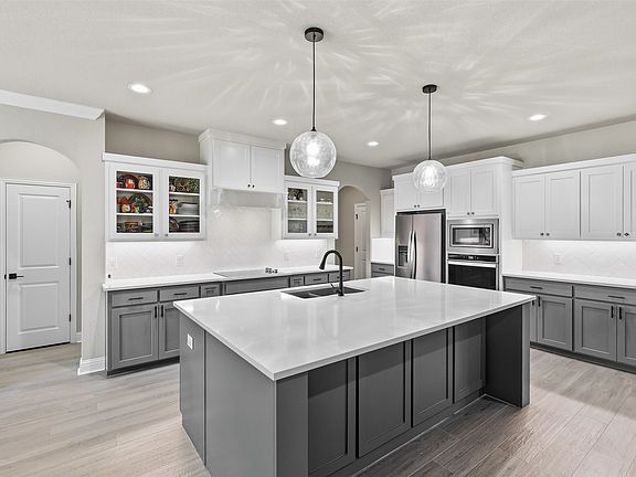 5th image of 8223 Loar Ct