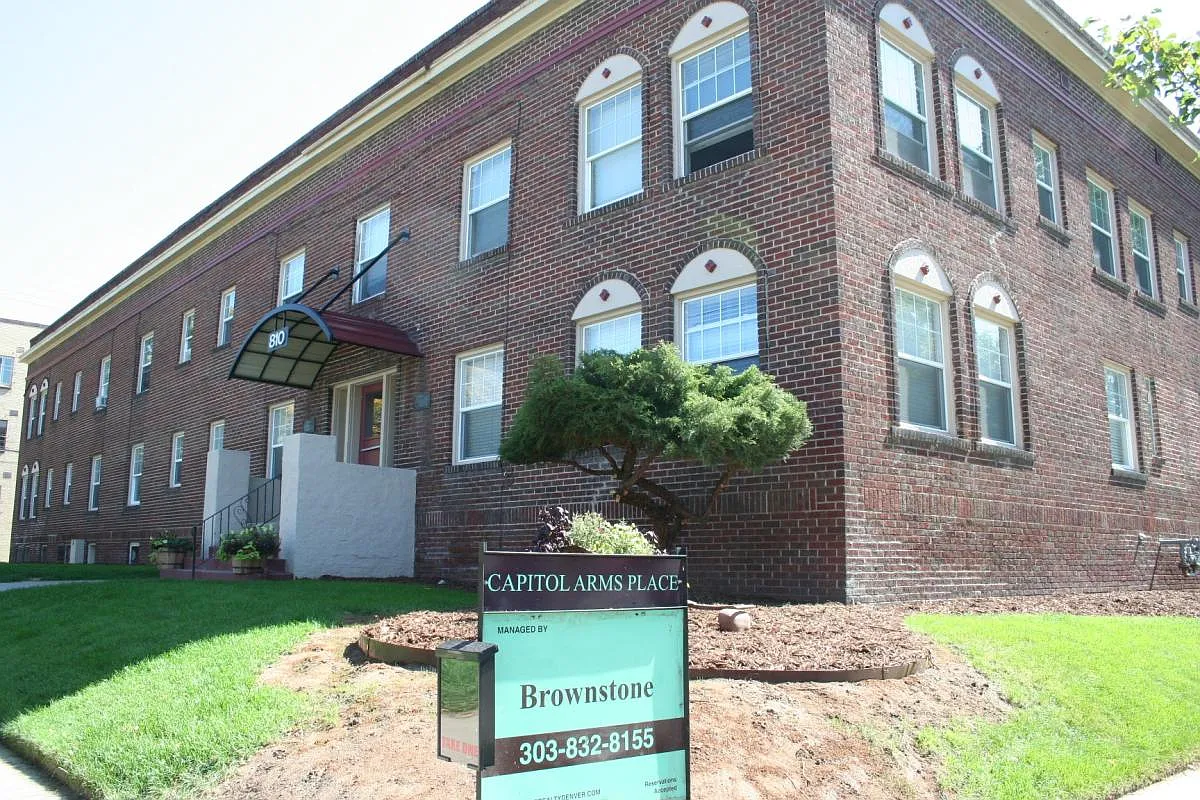Studio, 425 sqft, $1,095 — Photo 1