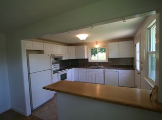 22 Juniper Rd, Seekonk, MA 02771