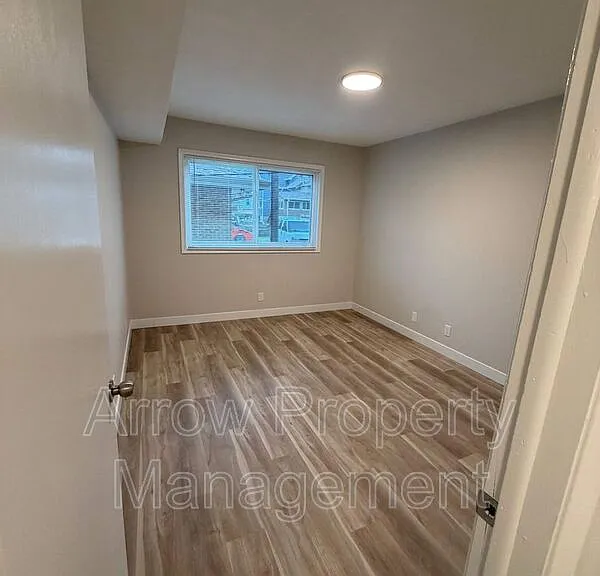 2119 Arbor St #203 — Photo 10