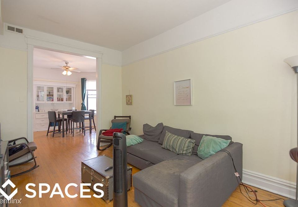 1st image of 3620 N Hermitage Ave APT 3