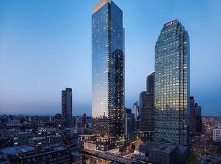 3 Court Sq #4303, Long Island City, NY 11101