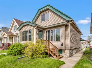 2932 S 8th St, Milwaukee, WI 53215