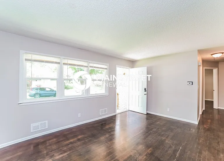 913 SW 14th Street Ter — Photo 6