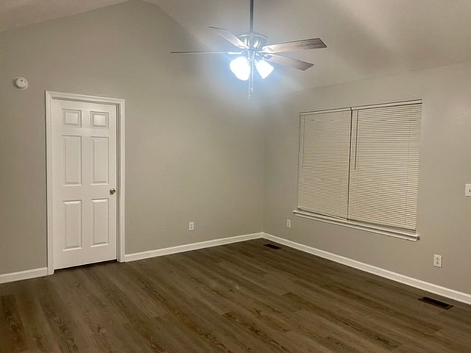 1st image of 1909 Ozark Ct