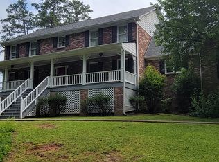 1284 Dogwood Rd, Snellville, GA 30078