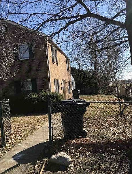 2nd image of 5641 Banbury Ct