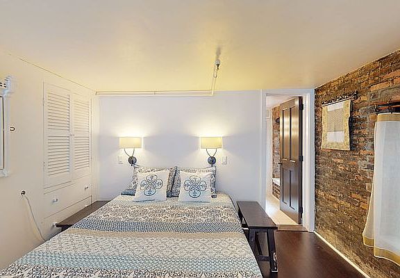 2nd image of 54 W 74th St APT 208
