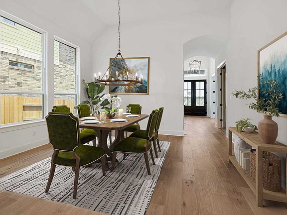 Dining Room Entry