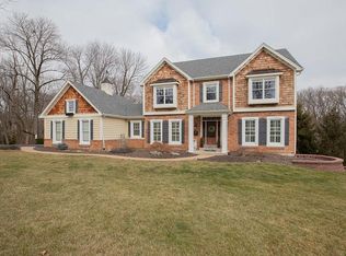 16025 Wilson Manor Dr, Chesterfield, MO 63005
