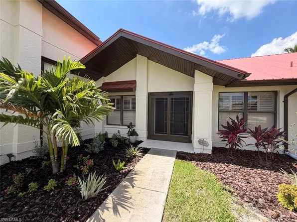 6560 Kestrel Cir, Fort Myers, FL 33966