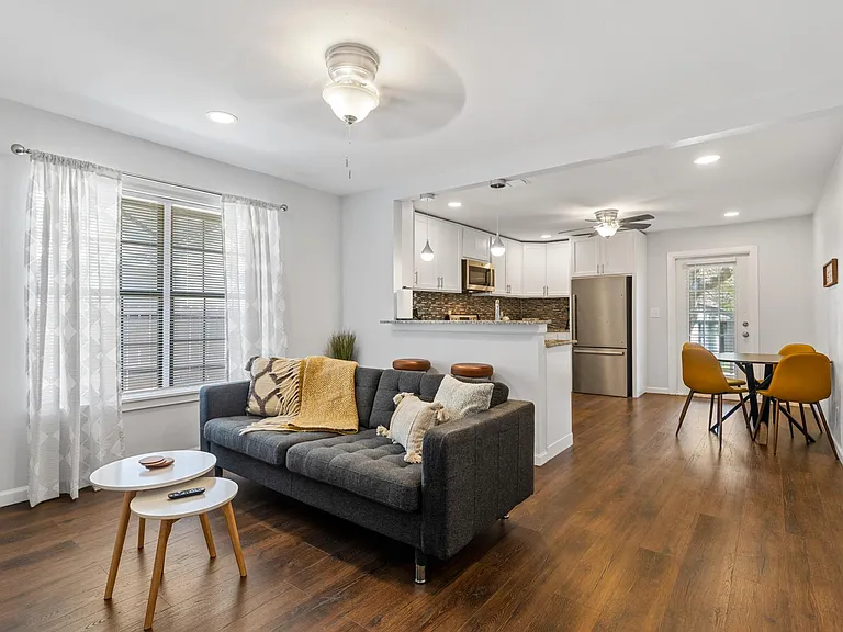 1230 S Montclair Ave — Photo 2