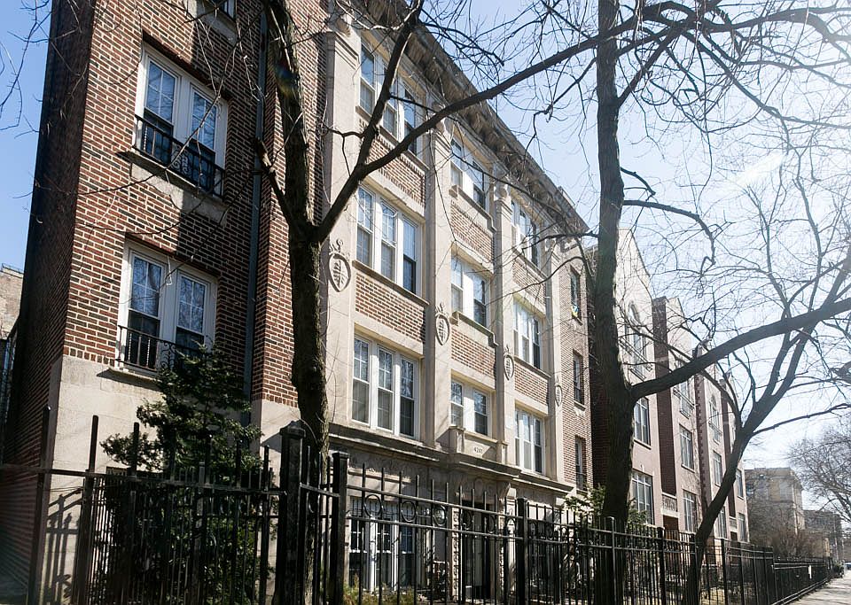 1st image of 4241 N Kenmore Ave Unit 307