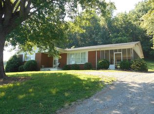 355 Jerry Eads Rd, Celina, TN 38551