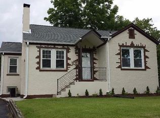 9605 Lackland Rd, Saint Louis, MO 63114