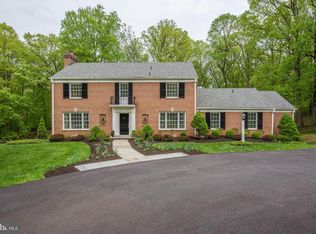 8700 Belmart Rd, Potomac, MD 20854