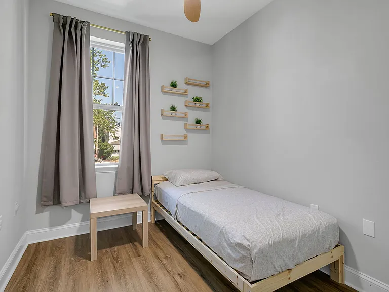 88 Seadrift Ave — Photo 13