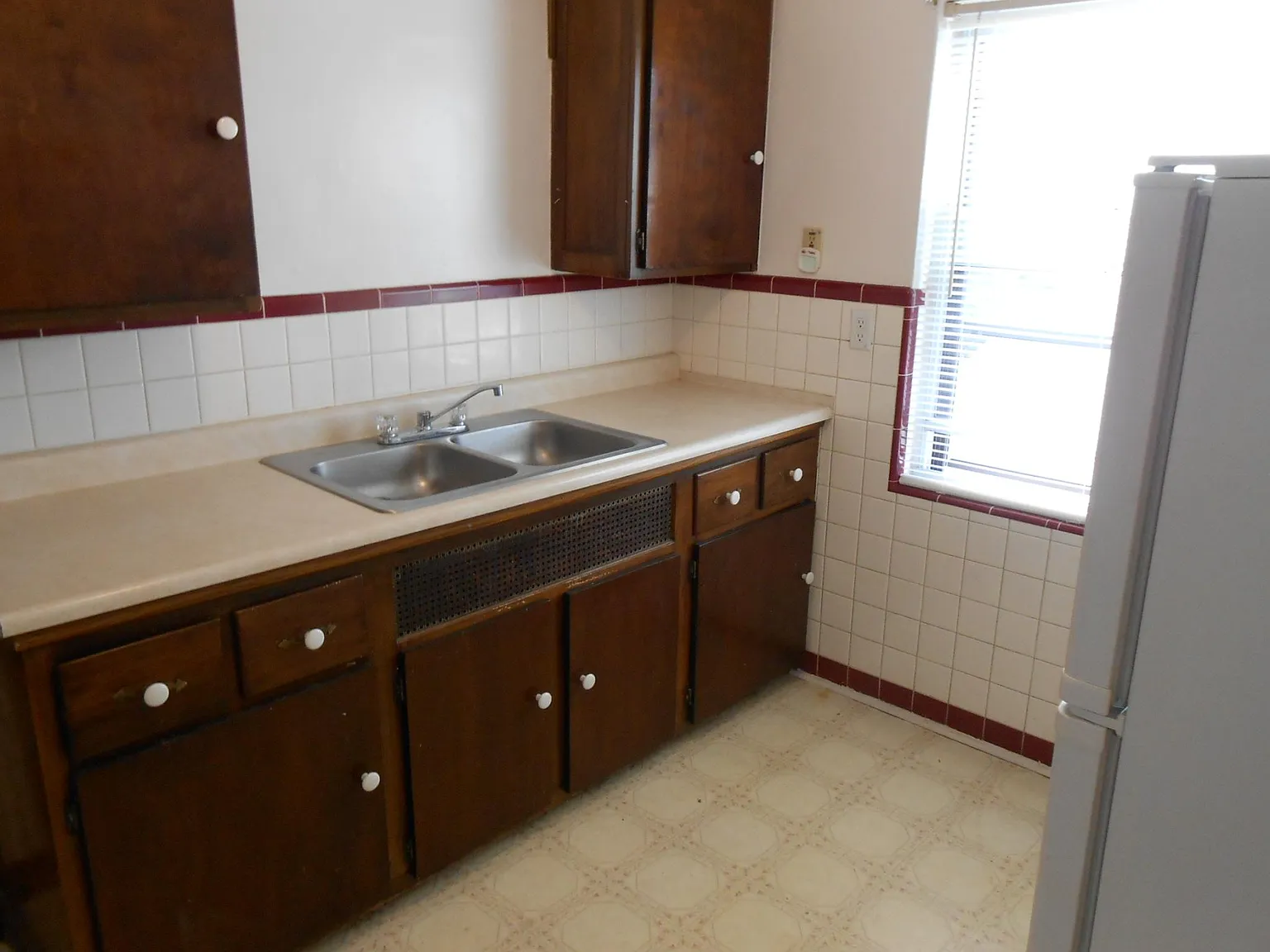 4449 Harrison Ave photo 1