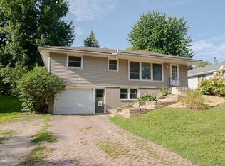 2114 24th St NW, Rochester, MN 55901