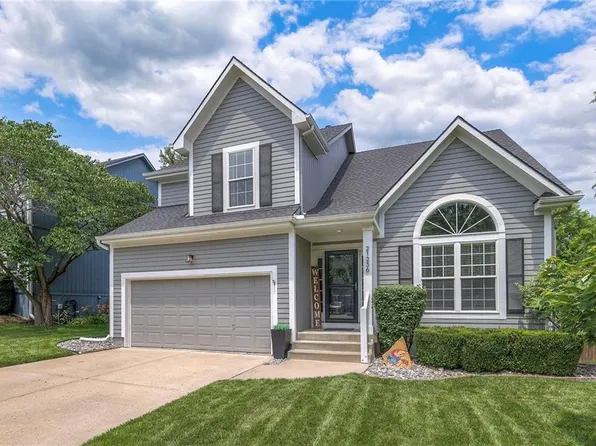 21236 W 120th St, Olathe, KS 66061