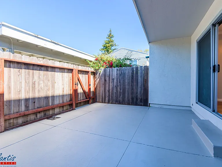 457 Oak Ave — Photo 7