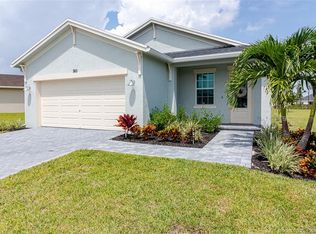 745 SE Bloomfield Rd, Port Saint Lucie, FL 34984