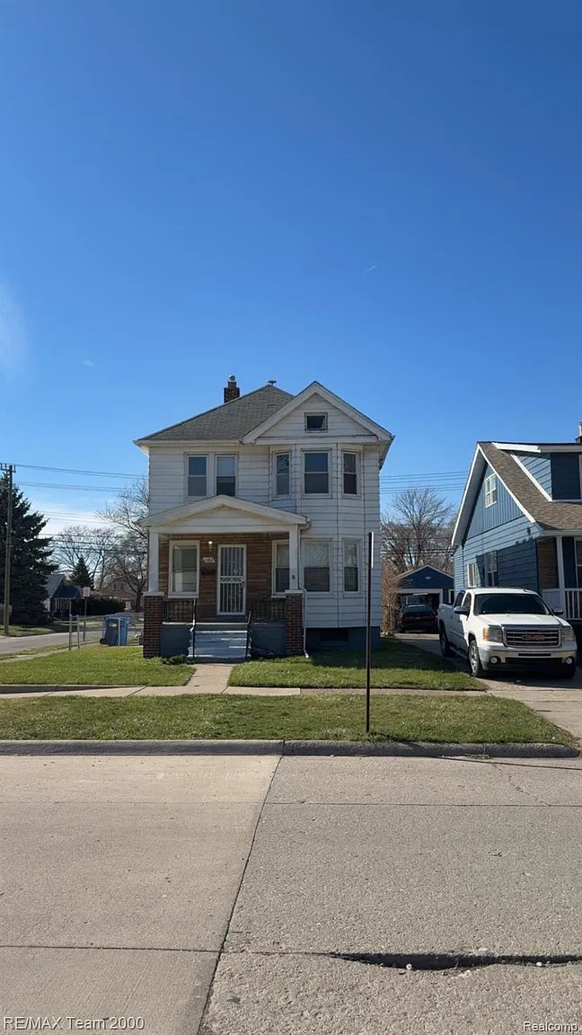 1182 Lafayette Blvd photo 1