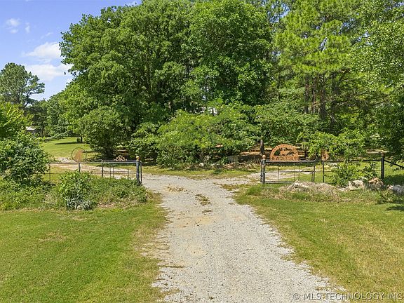 2nd image of 2173 State Highway 76