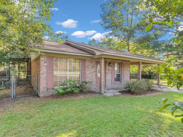 9 Cranford Ln, Purvis, MS 39475