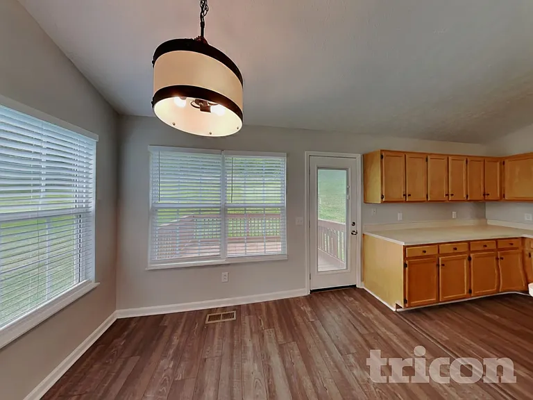 154 Braxton Park Ln — Photo 4