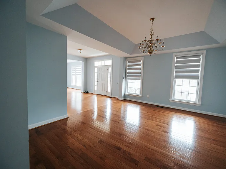 1832 Woods Edge Dr NE — Photo 3