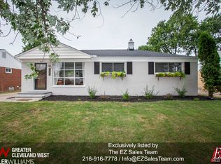 3830 W 212th St, Fairview Park, OH