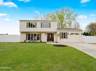 223 Alden Ct, Aberdeen, NJ 07747