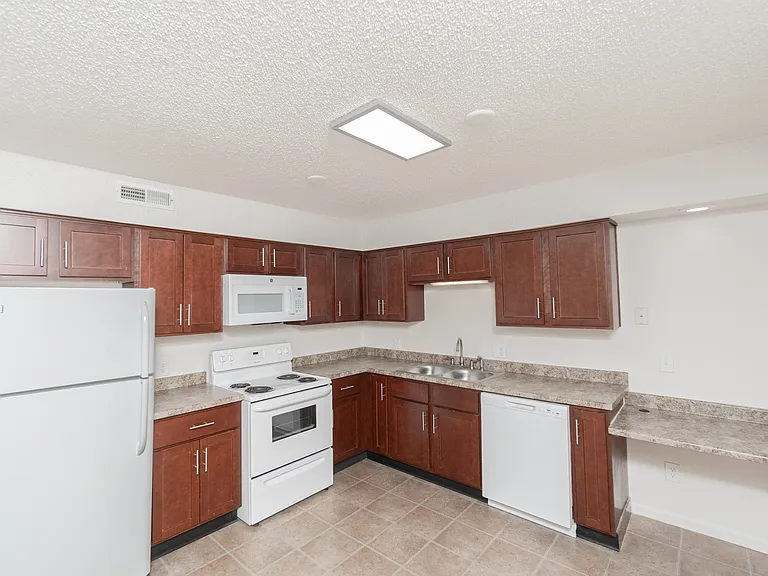 Kitchen with Breakfast Bar
