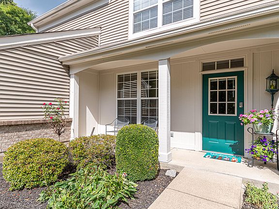 2nd image of 2131-204 Longford Dr