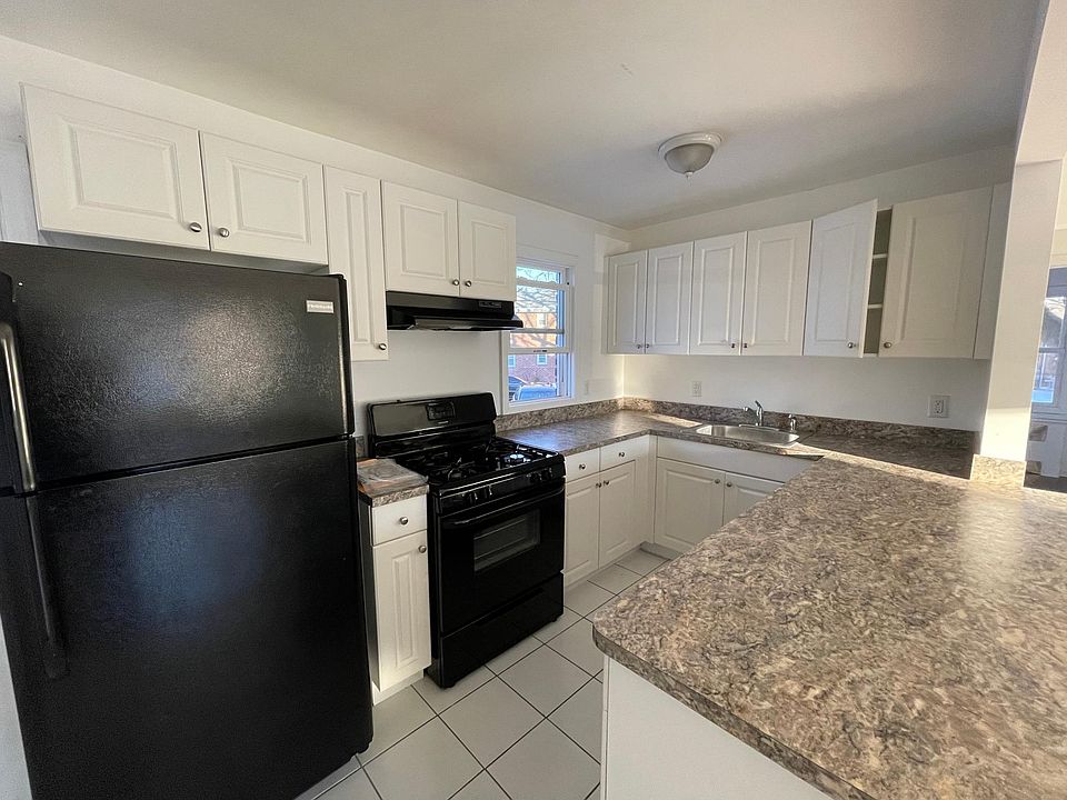 1st image of 26 Chestnut St #2A
