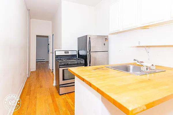 Rented by MySpaceNYC | media 10