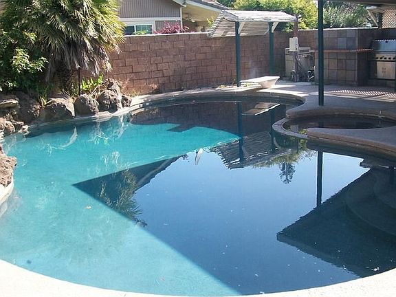 2nd image of 2637 Dardanelle Dr