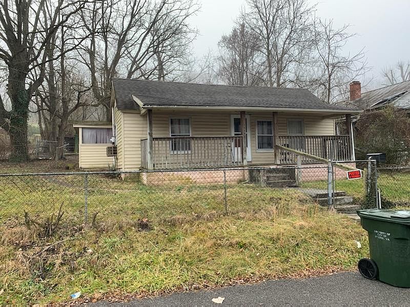 2nd image of 659 Norfolk Ave