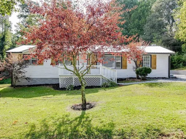 191 E Pine St, Cornelia, GA 30531