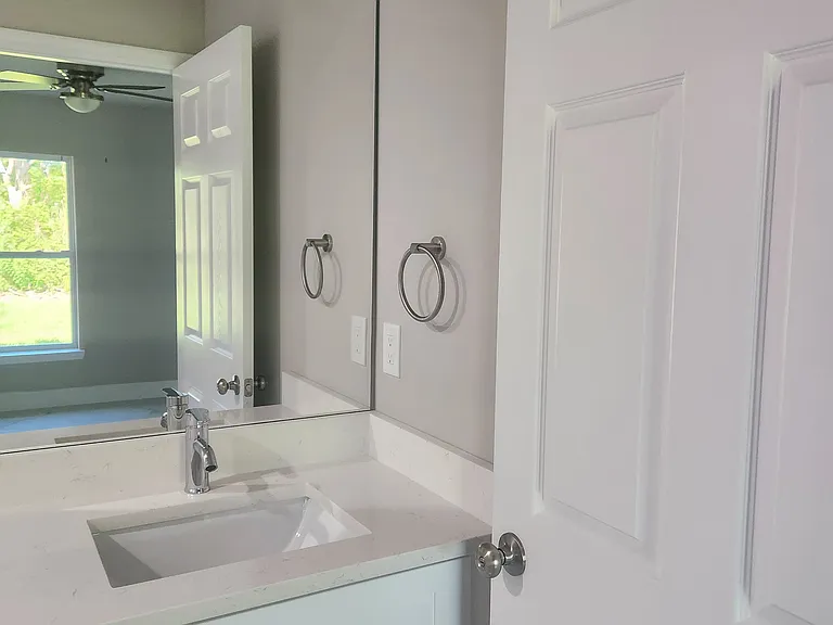 518 Edward Hall Ave S — Photo 12